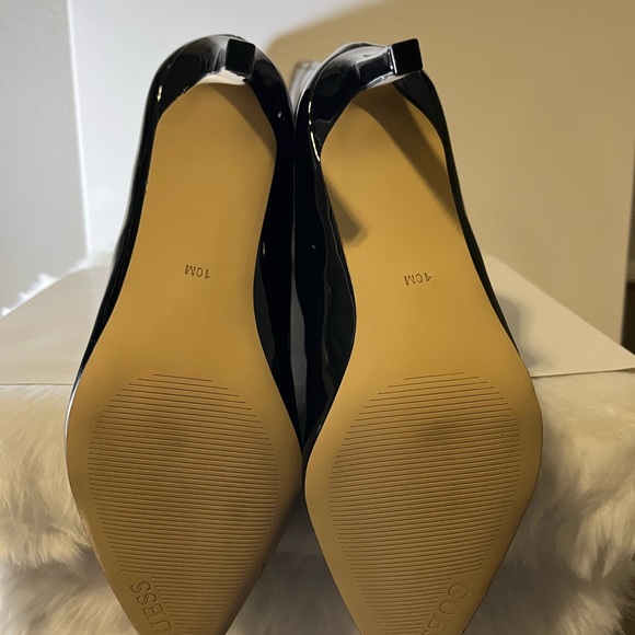 Guess Woman’s Dayton Black Patent Knee high Boots.  10M - Picture 4 of 4